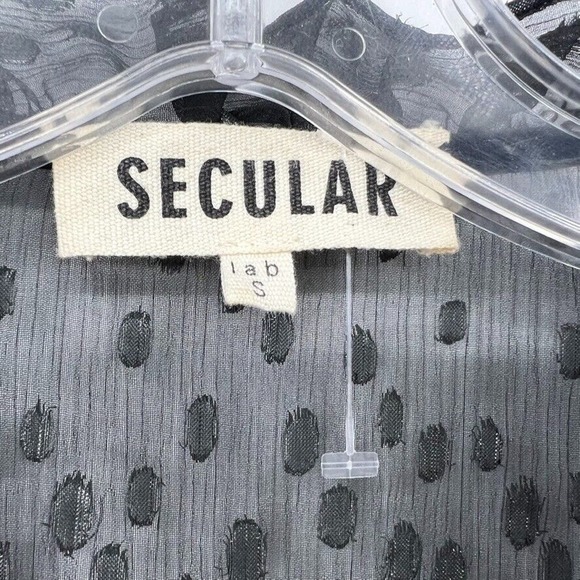 Secular Black Metallic Sheer Ruffle Tie Neck Blouse Size Small Button Cuffs USA - Picture 5 of 7